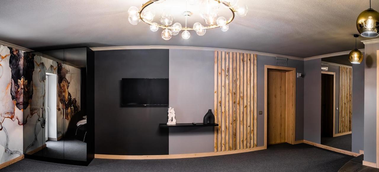 Rich Boutique-Hotel Vinnytsia Bagian luar foto